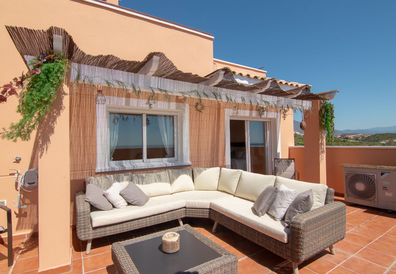 Zapholiday - 2242- location appartement Casares - terrasse