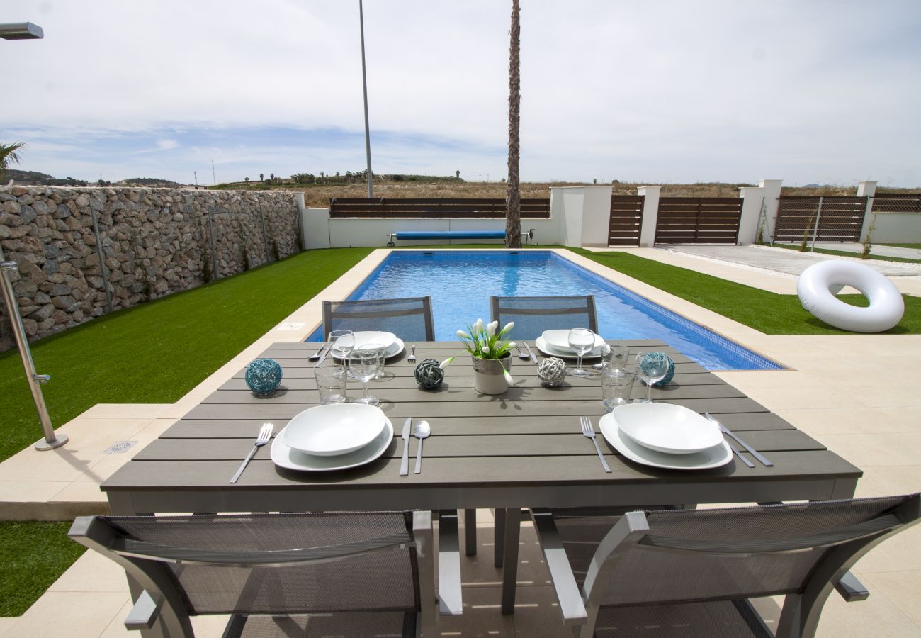 Zapholiday  –  3021  -  villa Orihuela , Alicante  – terrace