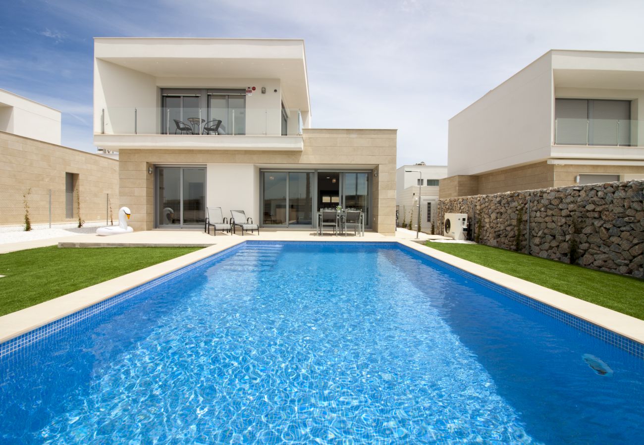Zapholiday  –  3021  -  villa Orihuela , Alicante  –   piscine