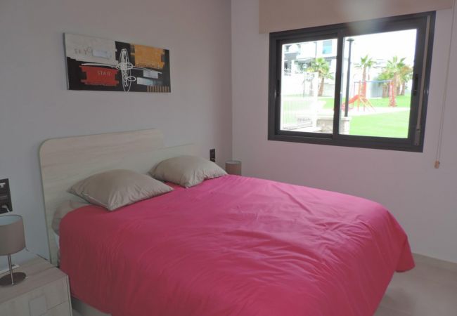 Zapholiday  –  3023  -  appartement Punta Prima, Costa Blanca  – chambre