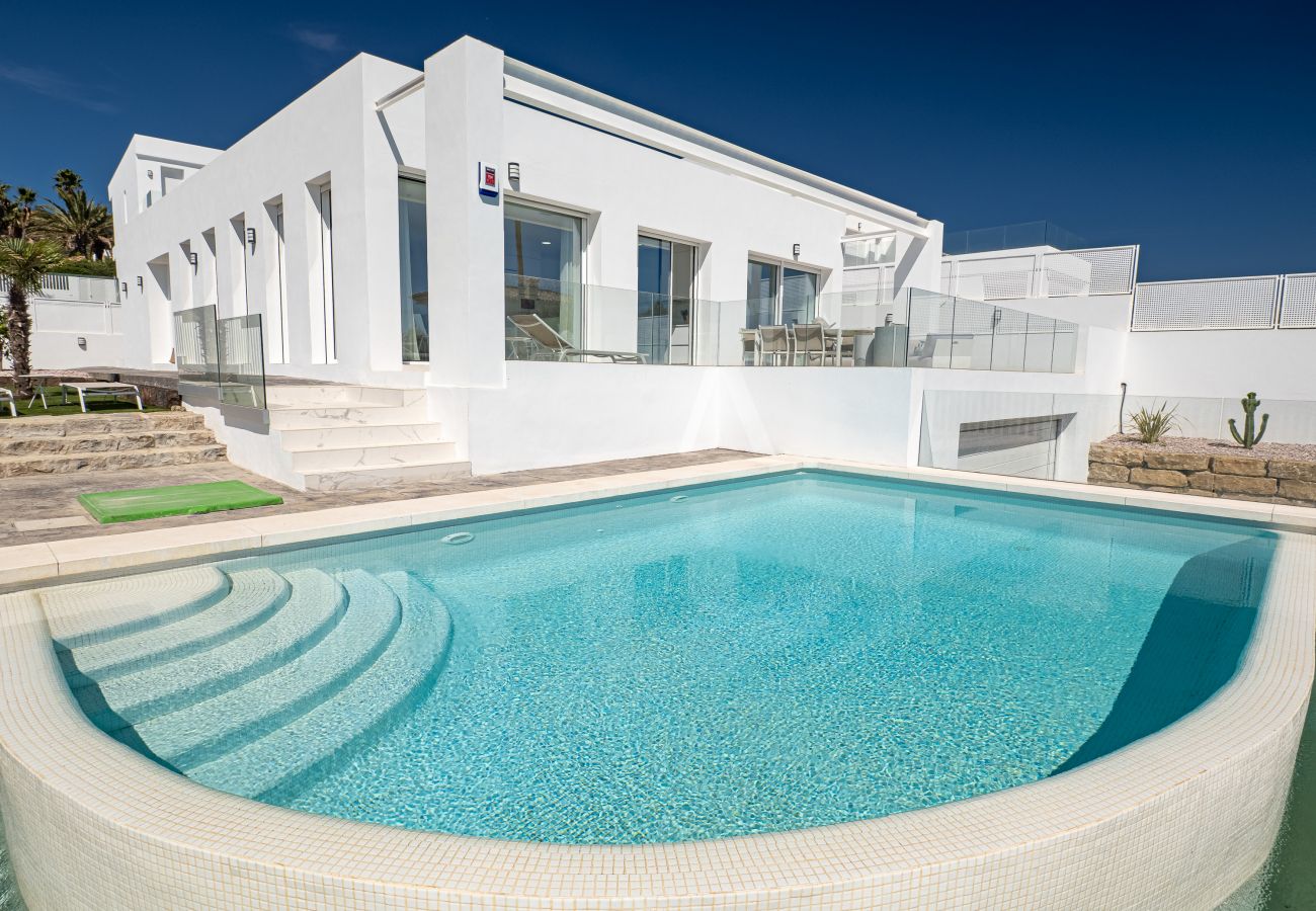 Villa à San Roque - Villa EDEN 2399  private pool & sea view